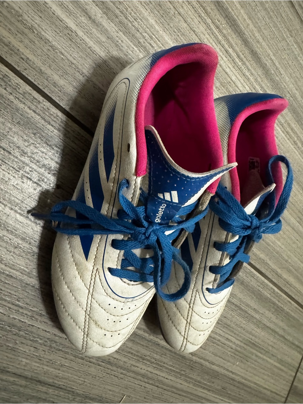 Adidas soccer cleats size 3